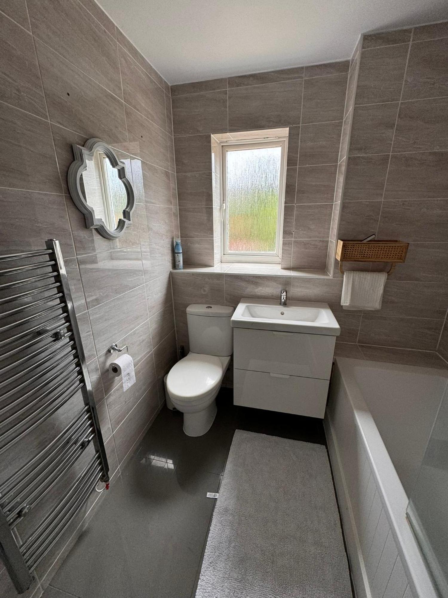 2-Bedroom Flat Walking Distance To Excel London - Perfect Location! Extérieur photo